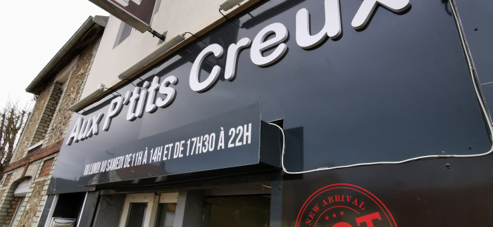 Lettre relief Aux Ptits Creux